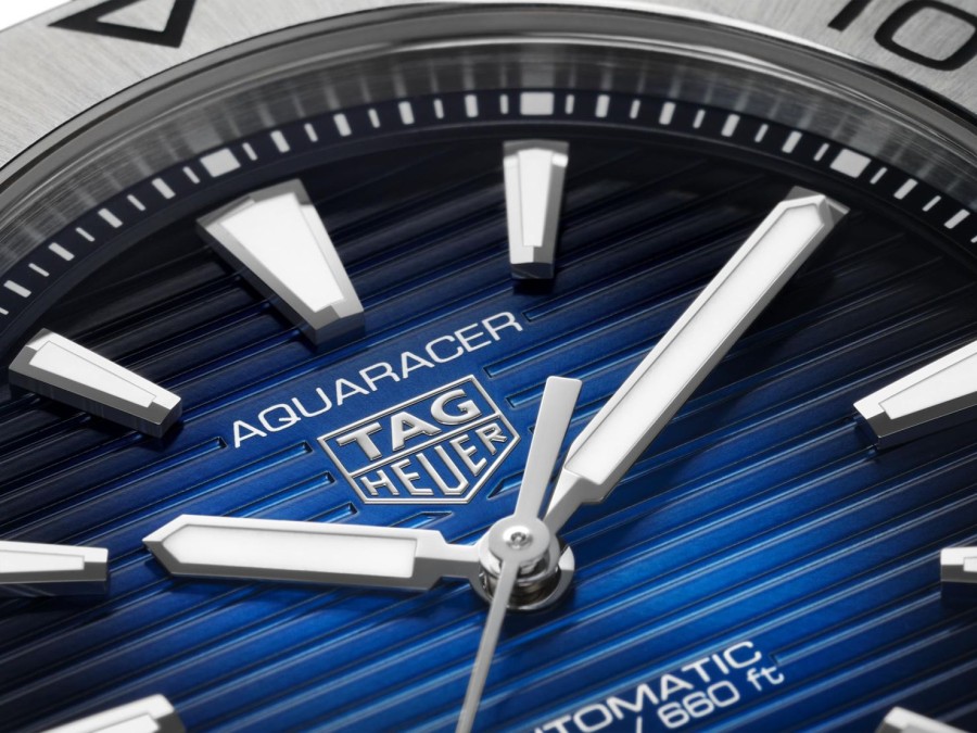 TAG Heuer Watches For Men | Tag Heuer Aquaracer Professional 200 Date