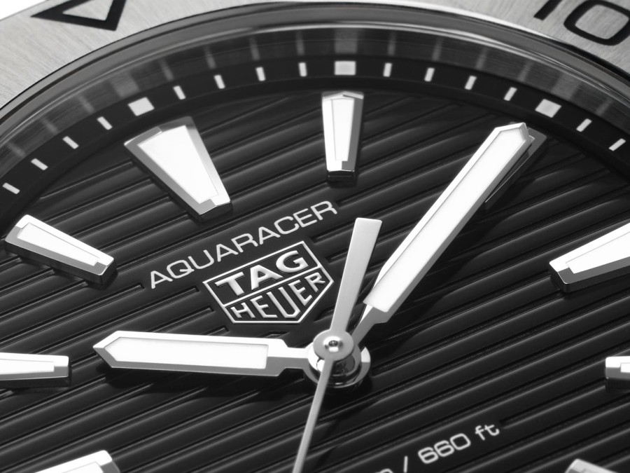 TAG Heuer Watches For Men | Tag Heuer Aquaracer Professional 200